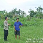 Bhabinkamtibmas Cendi Manik Dorong Ketahanan Pangan Lewat Kunjungan ke Petani